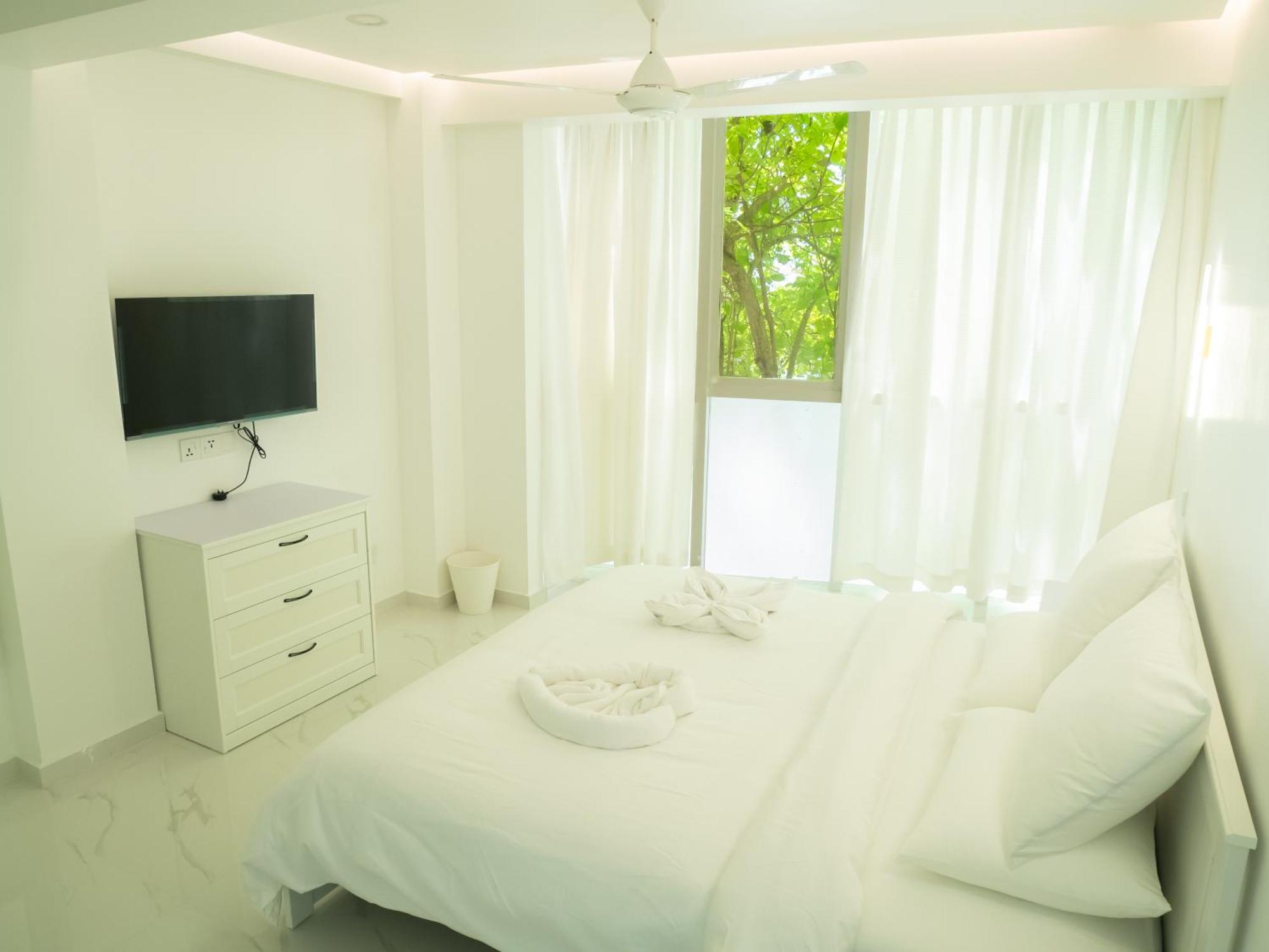 Beachfront Apartment Male Zewnętrze zdjęcie