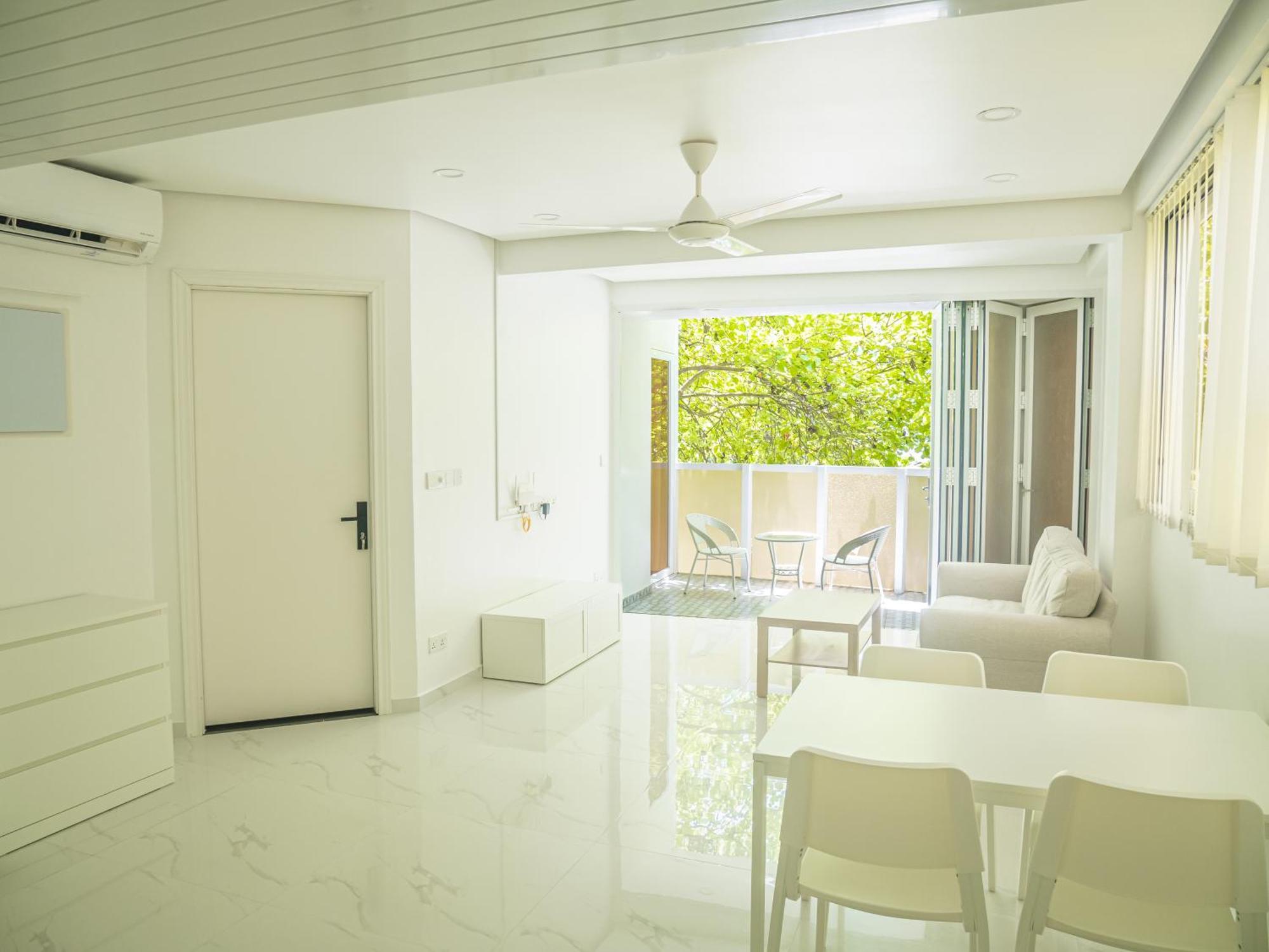 Beachfront Apartment Male Zewnętrze zdjęcie