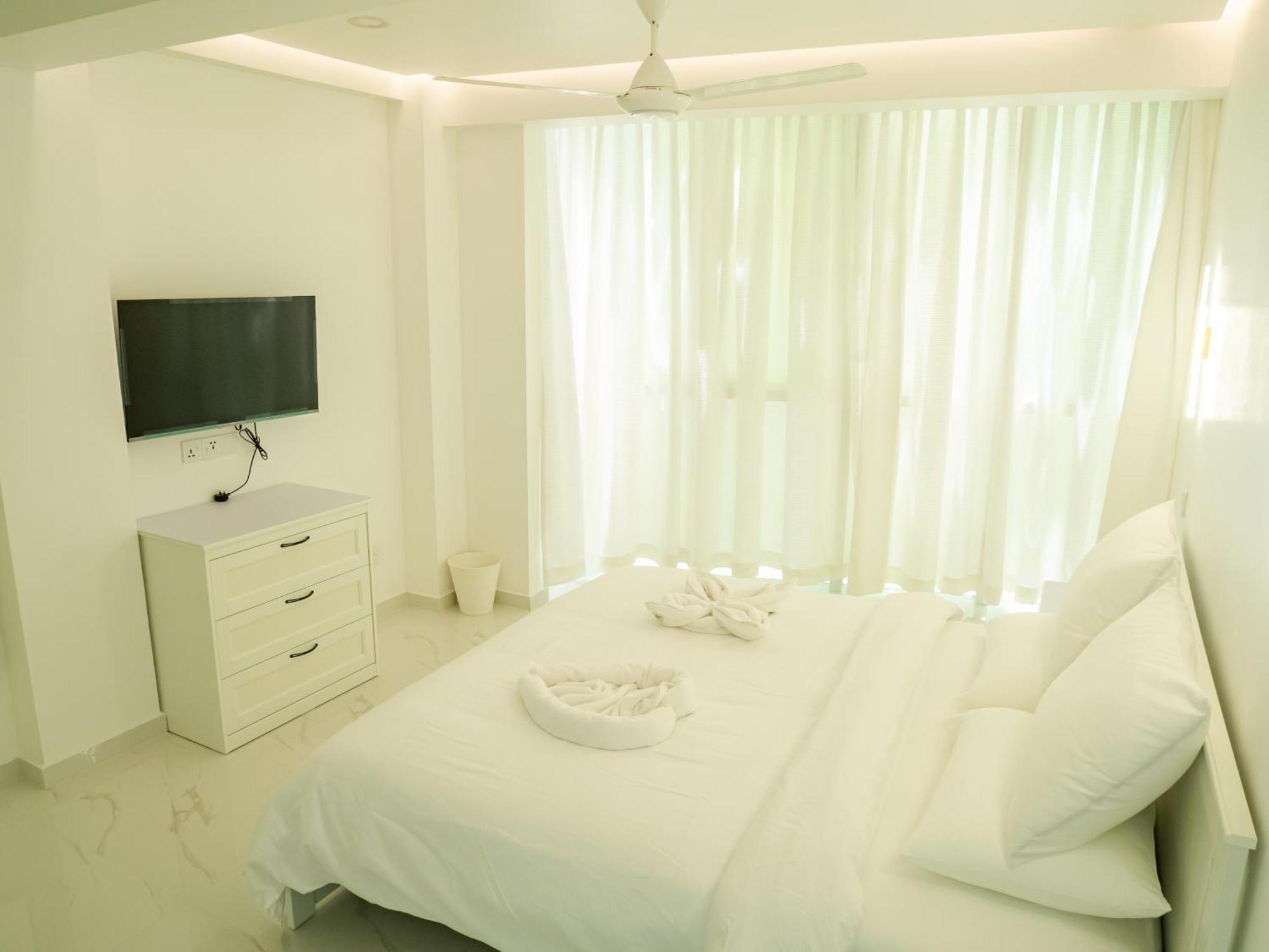 Beachfront Apartment Male Zewnętrze zdjęcie